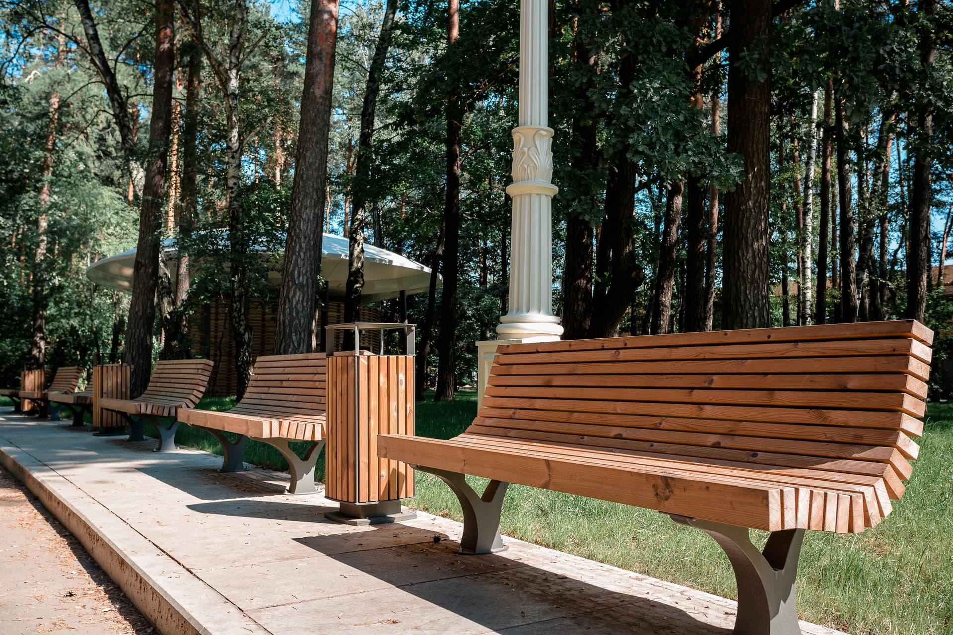 Скамейки парковые производства Punto Design