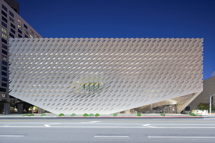 Необыкновенный музей искусств The Broad в Лос-Анджелесе